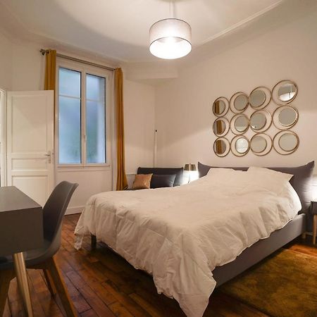 Апартаменты Large Flat At 2 Steps From The Eiffel Tower Париж Экстерьер фото